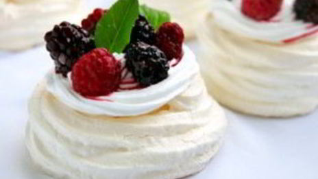 безе с ягодами