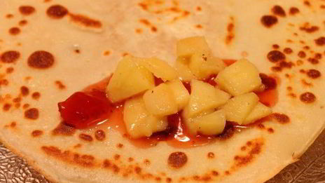 французские блинчики с яблоками и безе