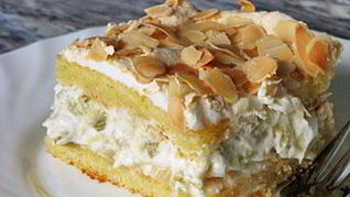 Ревенный безе-торт