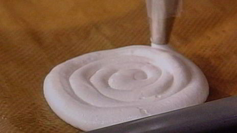 десерт клубничная павлова