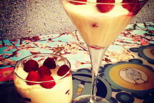 Десерт с маскарпоне и ягодами