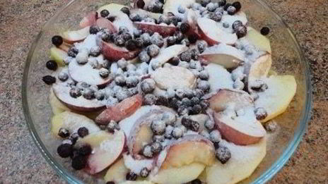 фруктово-ягодный крамбл