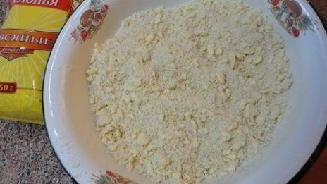 фруктово-ягодный крамбл