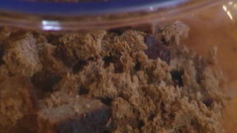 хлебный пудинг с черносливом и изюмом