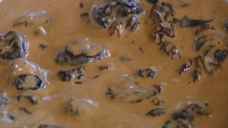 хлебный пудинг с черносливом и изюмом