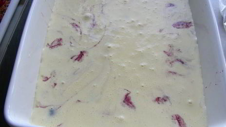 клафути с фруктами и корочкой из коричневого сахара