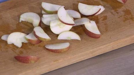 клафути с яблоками и корицей