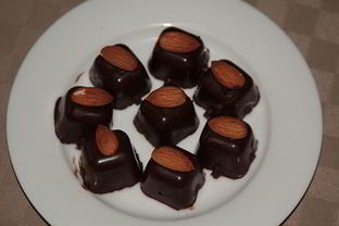 Домашние конфеты с вишневым ликером