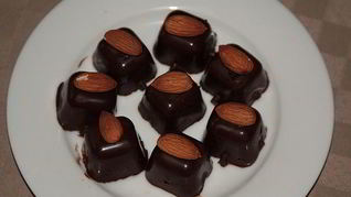 Домашние конфеты с вишневым ликером