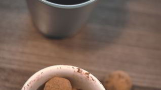 Кокосовые конфеты с финиками