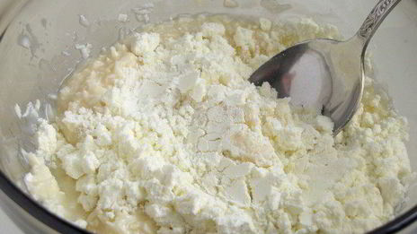 конфеты барфи с кешью и кедровыми орешками