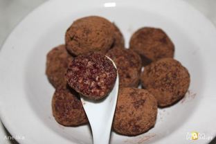 Конфеты из отрубей и вяленой клюквы