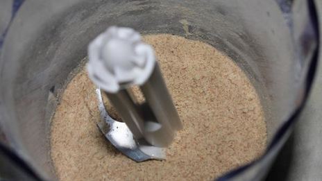 конфеты из отрубей и вяленой клюквы