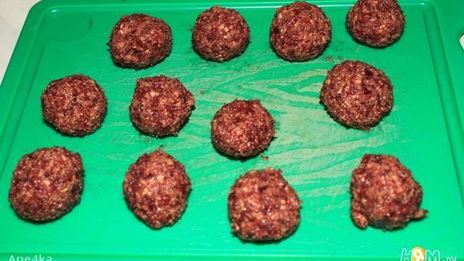 конфеты из отрубей и вяленой клюквы