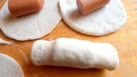 конфеты из сосисок