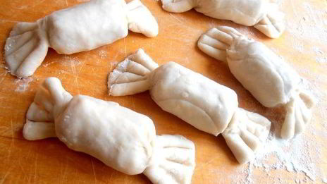 конфеты из сосисок