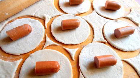 конфеты из сосисок