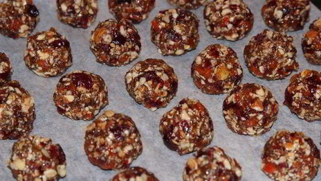 конфеты ореховый микс с клюквой