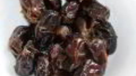 марципановые конфеты из нута, миндаля и фиников