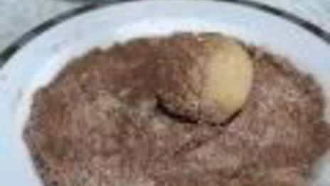 марципановые конфеты из нута, миндаля и фиников