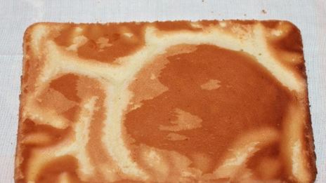 имбирный рулет с кремом и цукатами