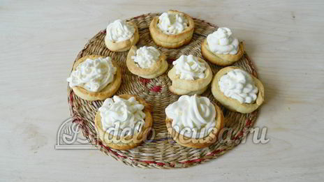 корзинки со сливочным кремом