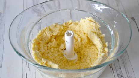 корзиночки с белковым кремом песочные