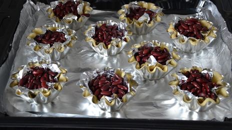 корзиночки с белковым кремом песочные