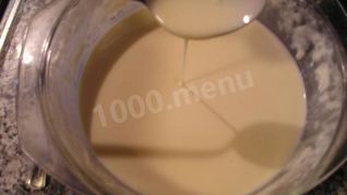 Крем из сметаны и сгущенки для торта