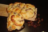 Ленивые булочки с заварным кремом и изюмом