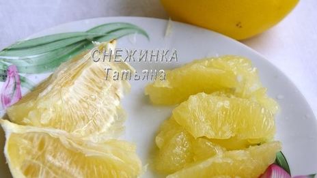 мильфей с креветками, сыром джюгас и кремом из авокадо