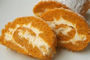 Морковный рулет с творожно-шоколадным кремом