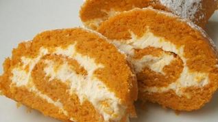 Морковный рулет с творожно-шоколадным кремом