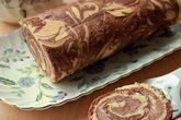 Мраморный рулет с бананово-шоколадным кремом