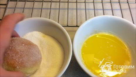 пончики с ванильно-шоколадным кремом