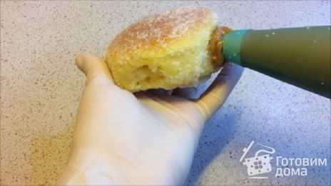 пончики с ванильно-шоколадным кремом