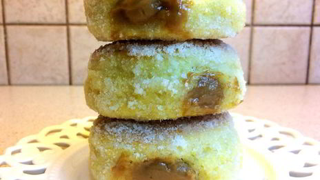 пончики с ванильно-шоколадным кремом