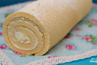 Рулет бисквитный с творожным кремом