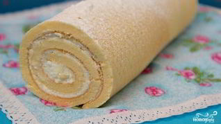 Рулет бисквитный с творожным кремом