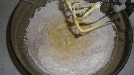 рулет с творожным кремом