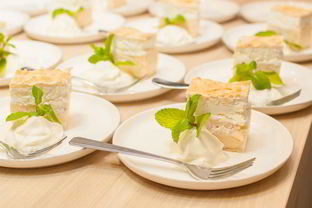 Сербский десерт Кремпита