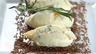 Шоколадный крем с маскарпоне и розмарином