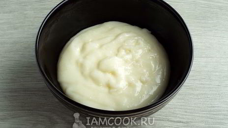 шоколадные корзинки с кремом и фруктами