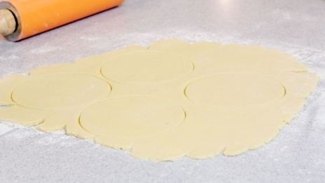 ягодные корзиночки с заварным кремом