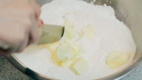 ягодные корзиночки с заварным кремом