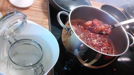 мармелад из ревеня и клубники с мятой