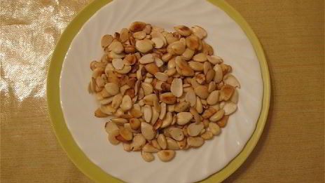 миндально-ромовое мороженое