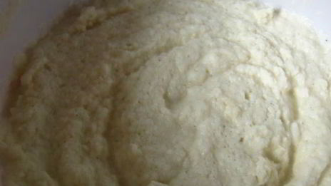 мороженое из зеленого чая с мятой и корицей