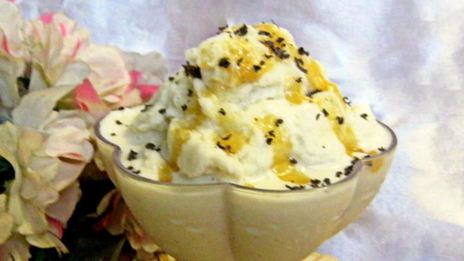 мороженое из зеленого чая с мятой и корицей