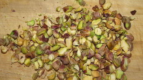 мороженое с манго и фисташками